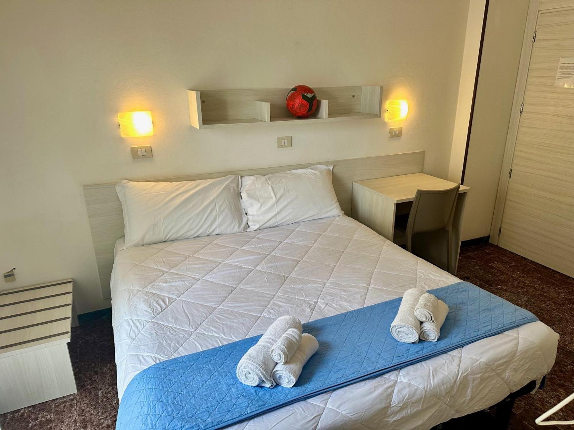 Hotel Napoleon Ριτσόνε Εξωτερικό φωτογραφία