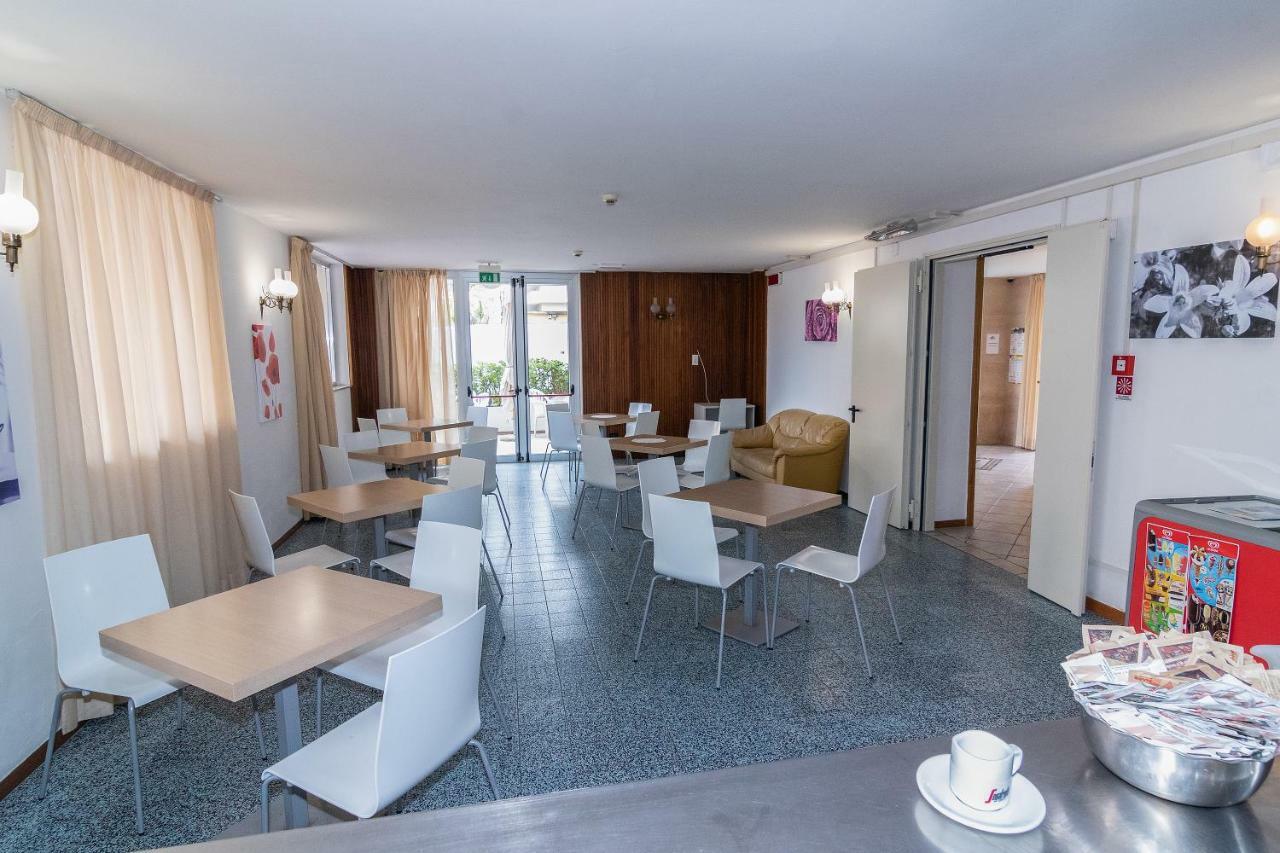 Hotel Napoleon Ριτσόνε Εξωτερικό φωτογραφία