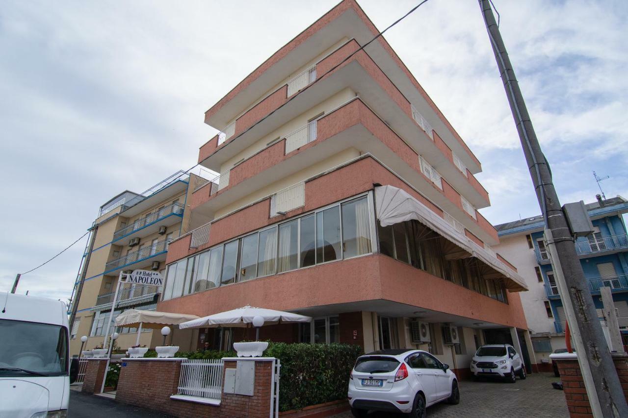 Hotel Napoleon Ριτσόνε Εξωτερικό φωτογραφία