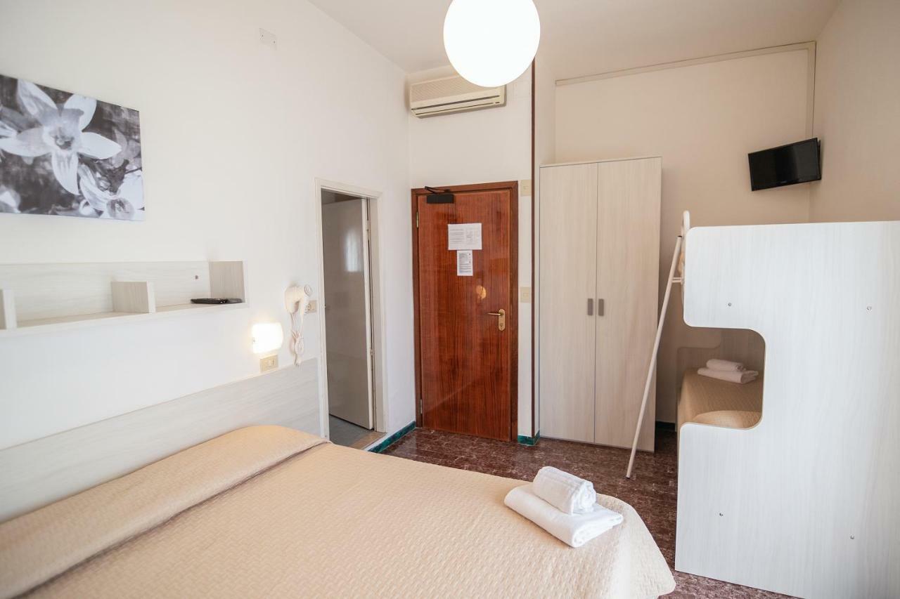 Hotel Napoleon Ριτσόνε Εξωτερικό φωτογραφία