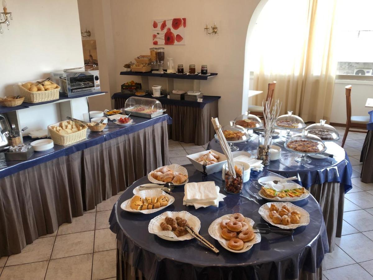 Hotel Napoleon Ριτσόνε Εξωτερικό φωτογραφία